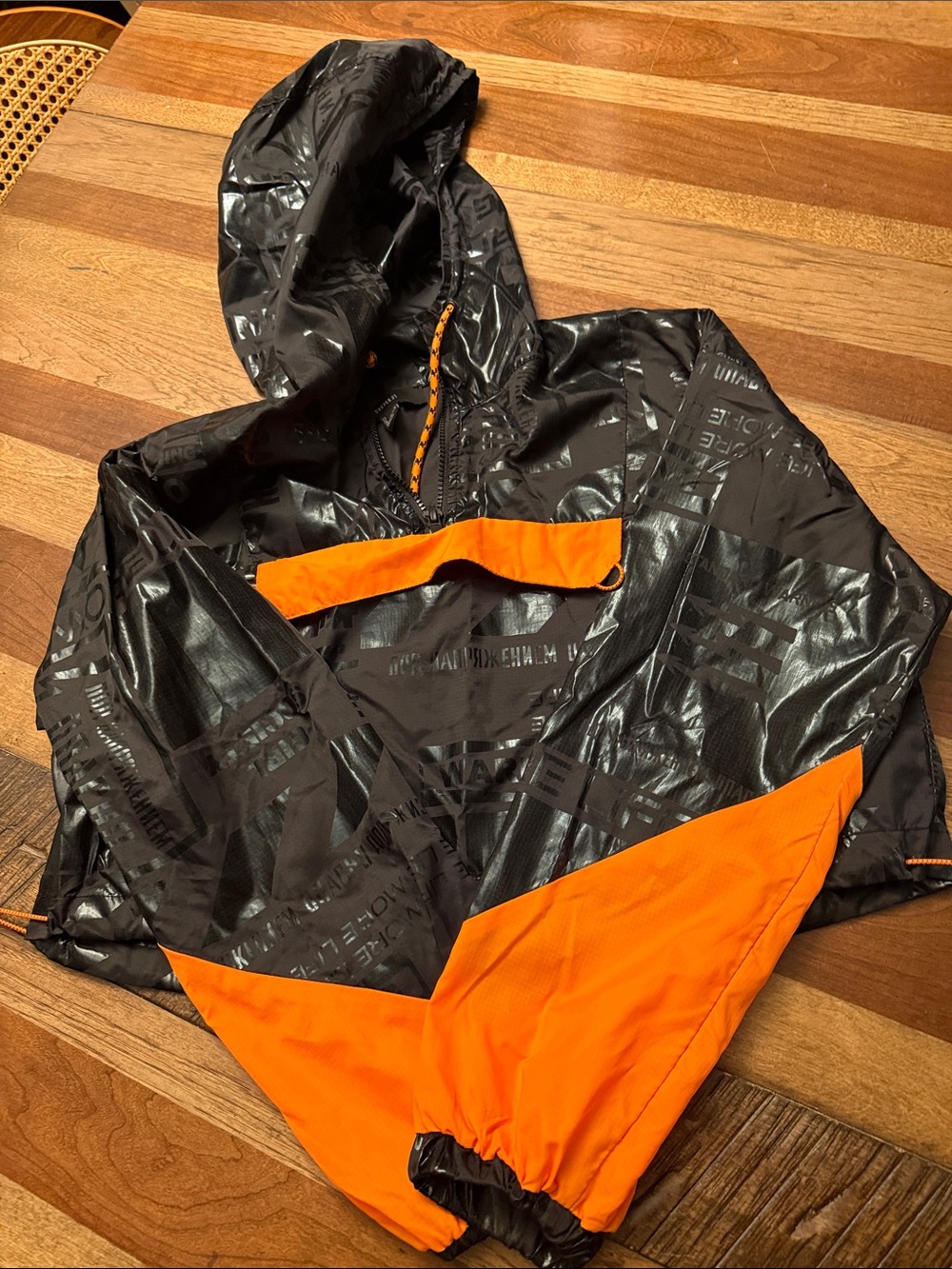 Forever 21 Black and Orange rain coat Hooded Windbreaker M